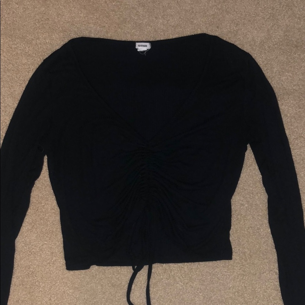 V-neck Long sleeve crop top